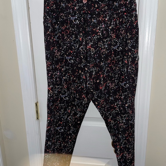 Livi athletic pant cropped Capri multicolor-size 18/20 - Picture 2 of 4